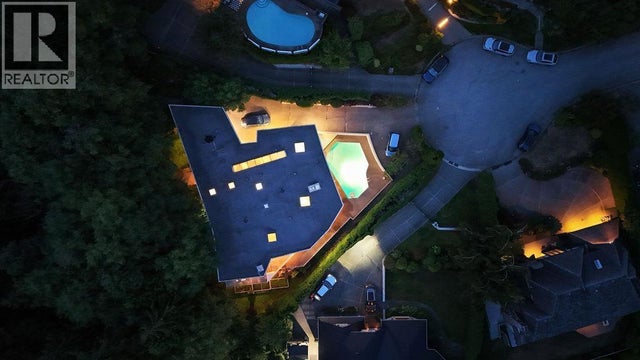 2490 Westhill Court, West Vancouver