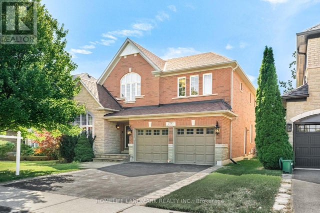 2481 Whistling Springs Crescent, Oakville (wm Westmount)