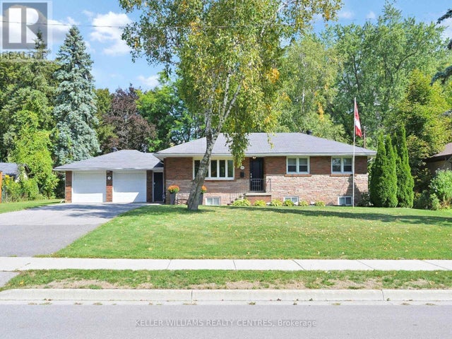 128 Maytree Avenue, Whitchurch-Stouffville (stouffville)