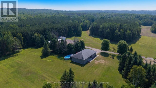 13895 County Rd 27 Road, Springwater