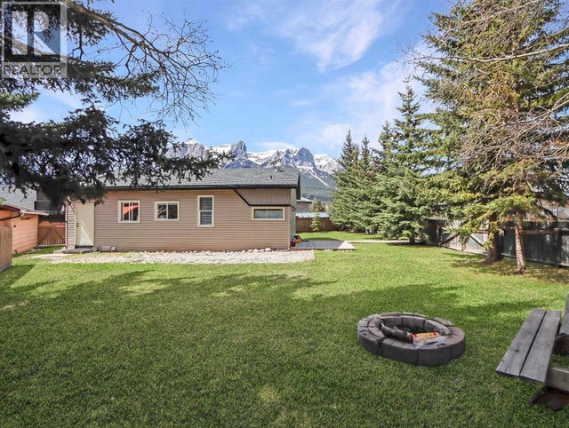 228 17th Street, Canmore