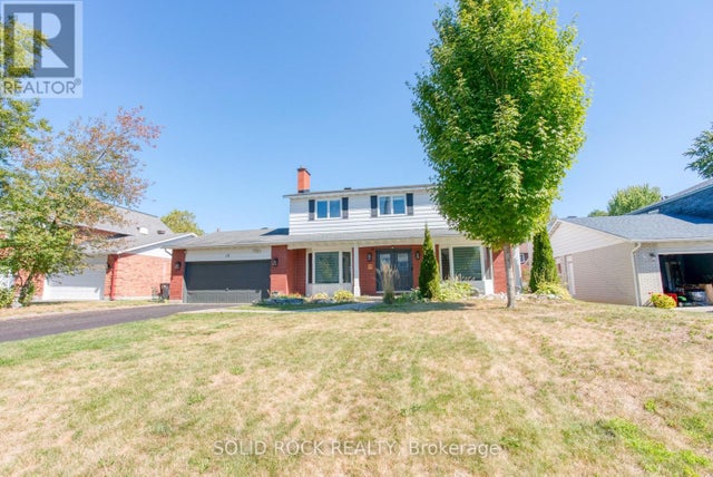 13 Weatherwood Crescent, Ottawa