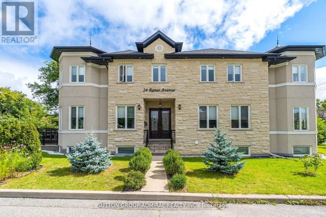 24 Ranee Avenue, Toronto (englemount-Lawrence)