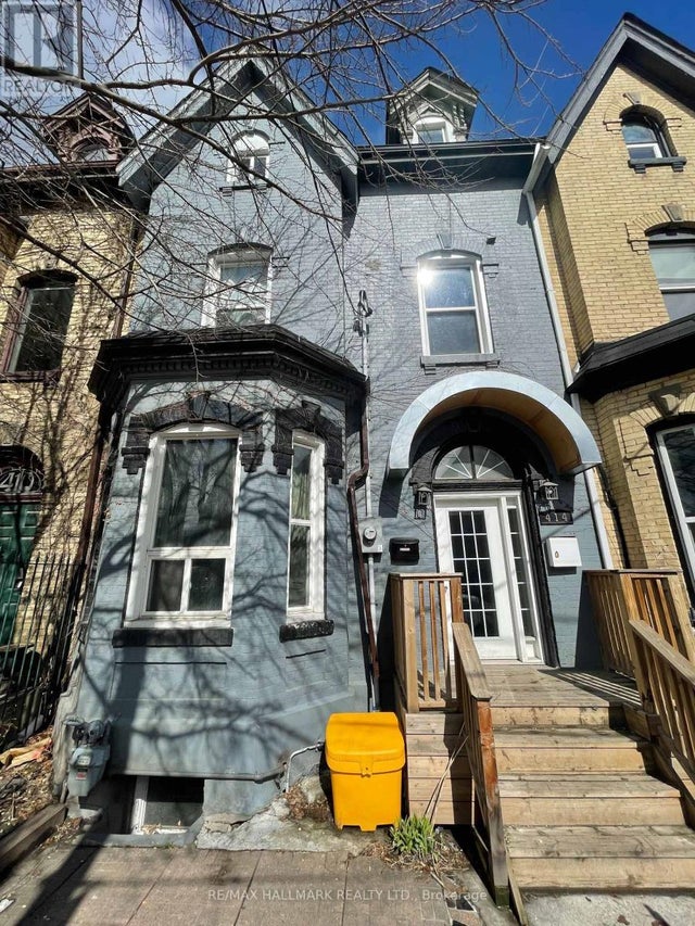 414 Dundas Street E, Toronto (moss Park)