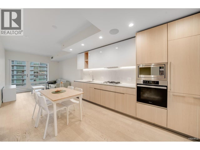 913 6811 Pearson Way, Richmond