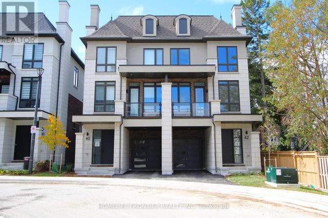 40 Chiara Rose Lane, Richmond Hill (oak Ridges)