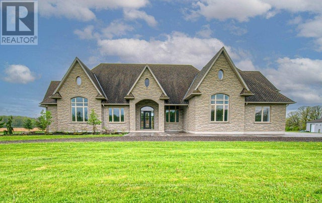 2930 Notre Dame Drive, Wilmot