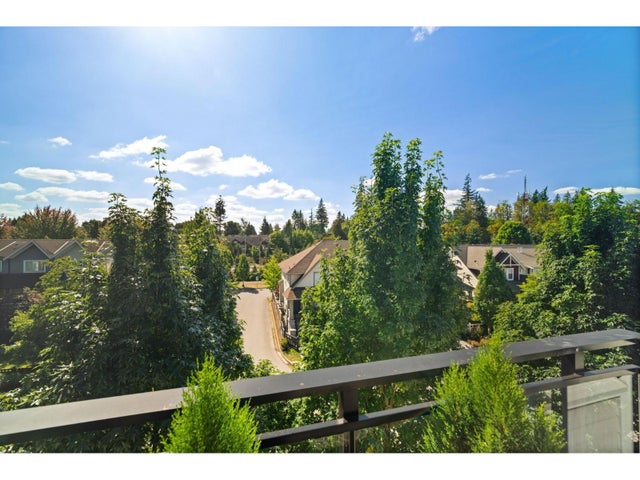 409 23215 Billy Brown Road, Langley