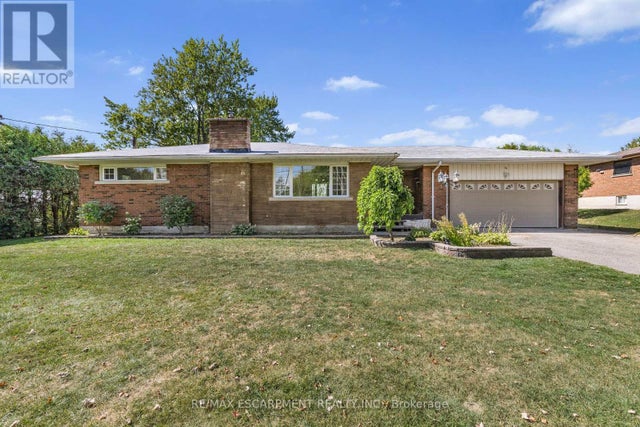 585 Fifth Road E, Hamilton (stoney Creek)
