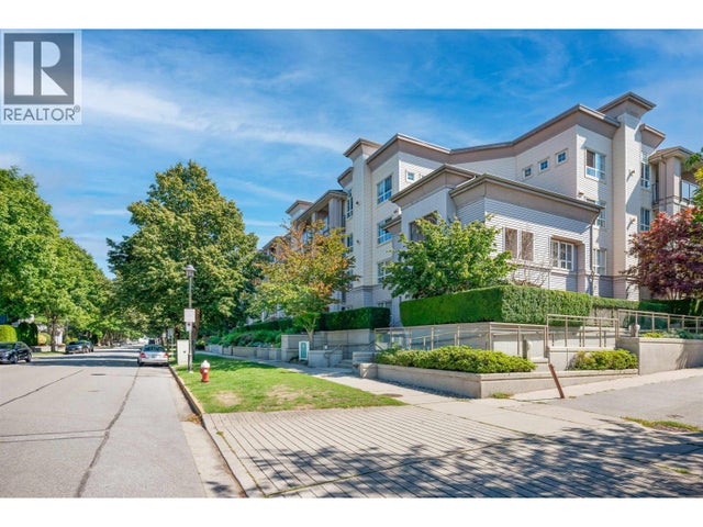 330 5500 Andrews Road, Richmond