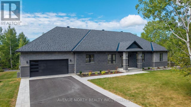 135 Cherryhill Drive, Ottawa