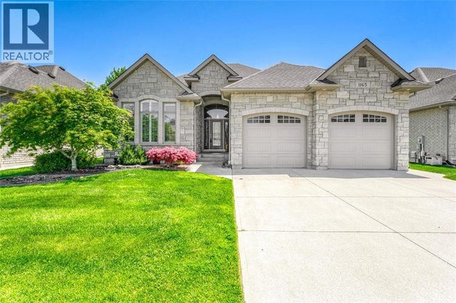 1165 Mike Weir Drive, Sarnia