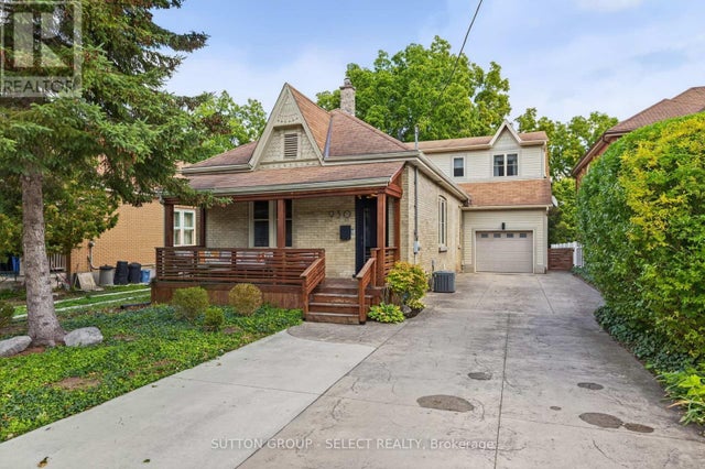 930 Wellington Street, London East (east B)