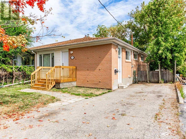 273 Bluegrass Boulevard, Richmond Hill (crosby)