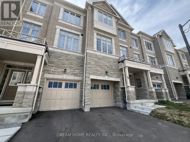 22 Thomas Hope Lane, Markham (cedarwood)
