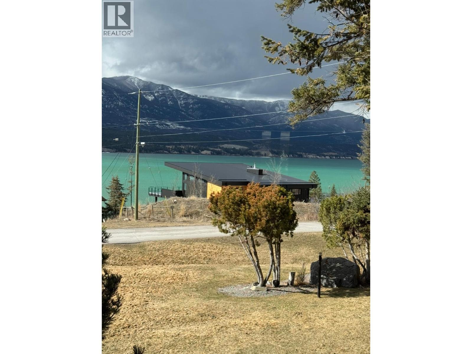 8380 Richardson Crescent, Canal Flats