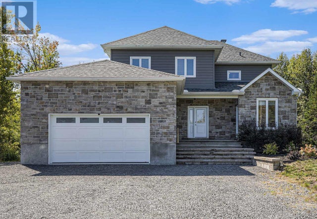 156 Country Meadow Drive, Ottawa
