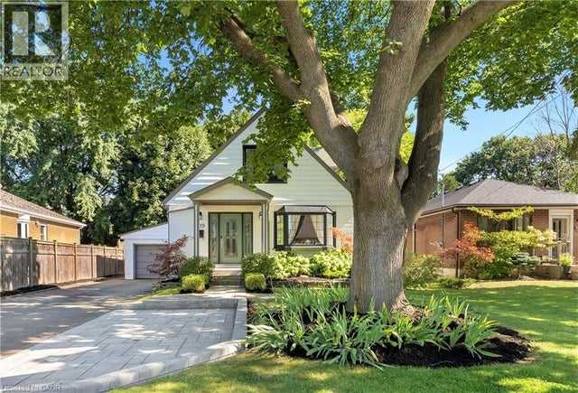 519 Regina Drive, Burlington