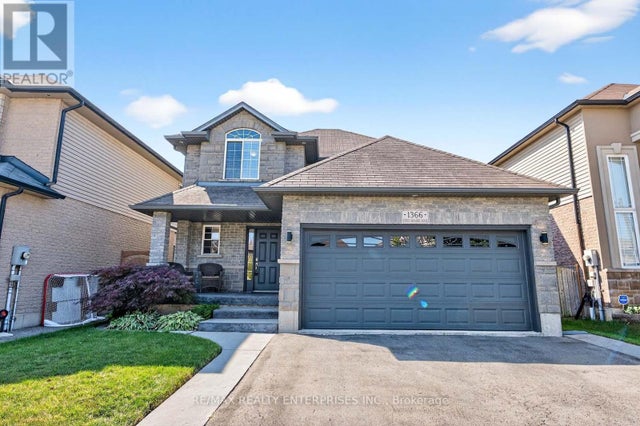 1366 Upper Paradise Road, Hamilton (carpenter)