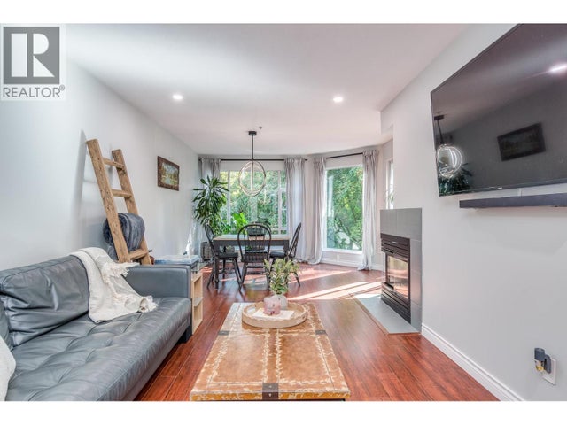 212 22233 River Road, Maple Ridge