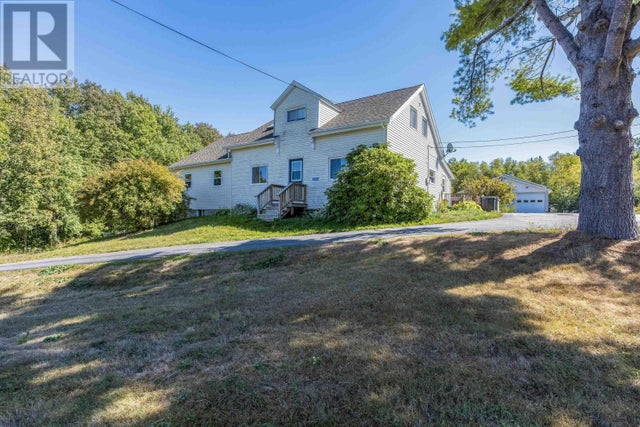 2854 & 2850 1 Highway, Upper Clements