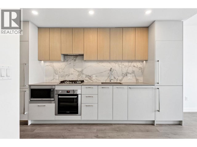 3208 6468 Willingdon Avenue, Burnaby