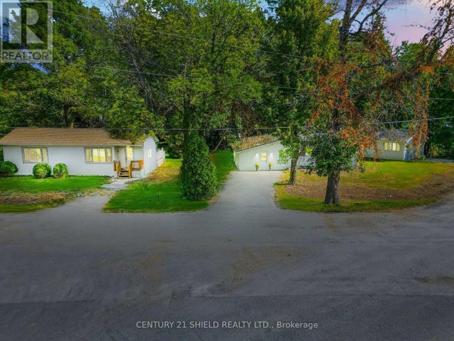 6261 - 911 - 6259 67th Avenue, South Glengarry