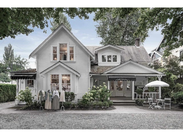 9090 Glover Road, Langley