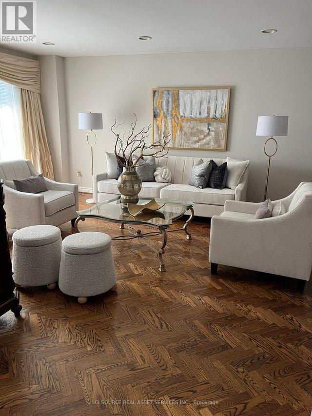 104 Almore Avenue, Toronto (clanton Park)