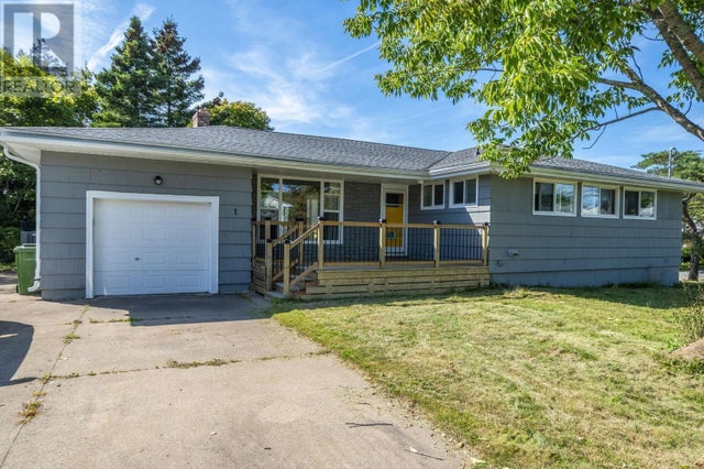 1 Grandview Drive, Dartmouth