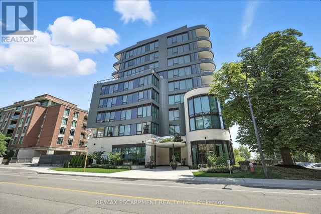 102 - 55 Port Street E, Mississauga (port Credit)