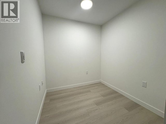 417 2002 St George Street, Port Moody