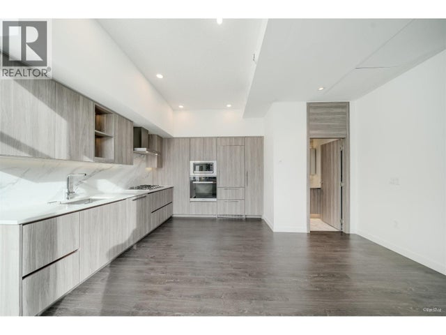 Th-03 8555 Capstan Way, Richmond