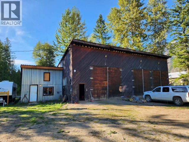 9304 Upper Lillooet River Fsr, Pemberton