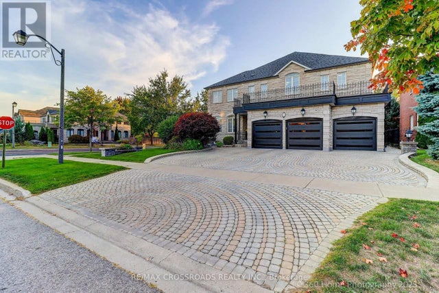2 Mumberson Court, Markham (cachet)