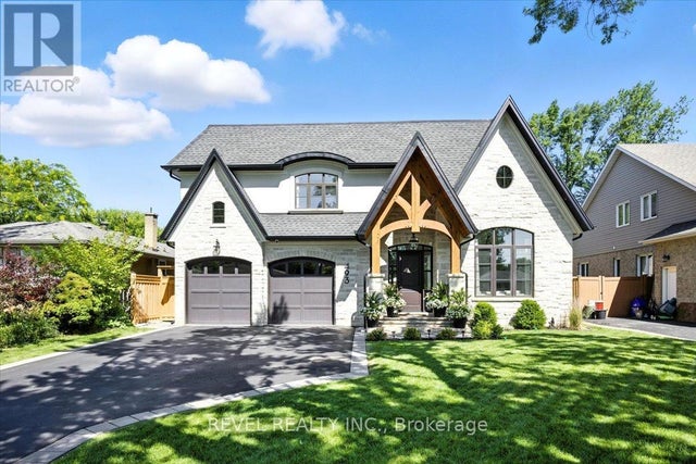 493 Brookside Drive, Oakville (wo West)