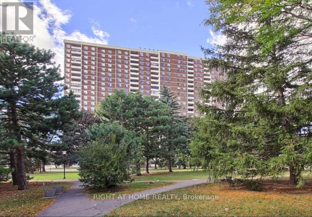 806 - 205 Hilda Avenue E, Toronto (newtonbrook West)
