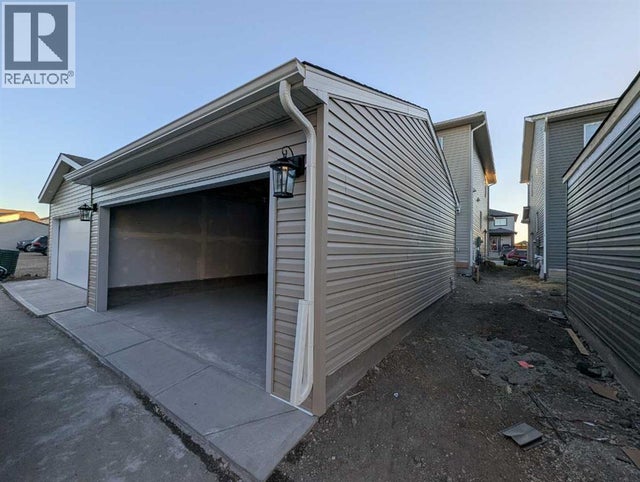 71 Carringford Road Nw, Calgary