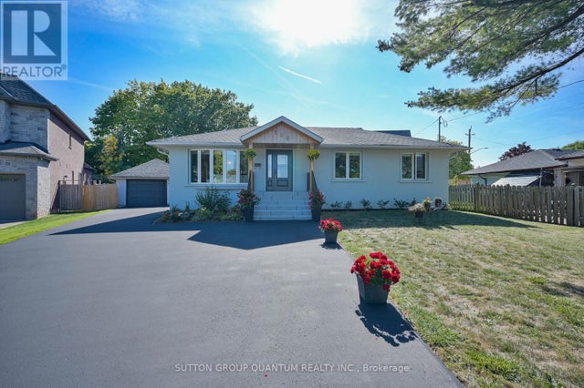 390 Wendall Place, Oakville (wo West)