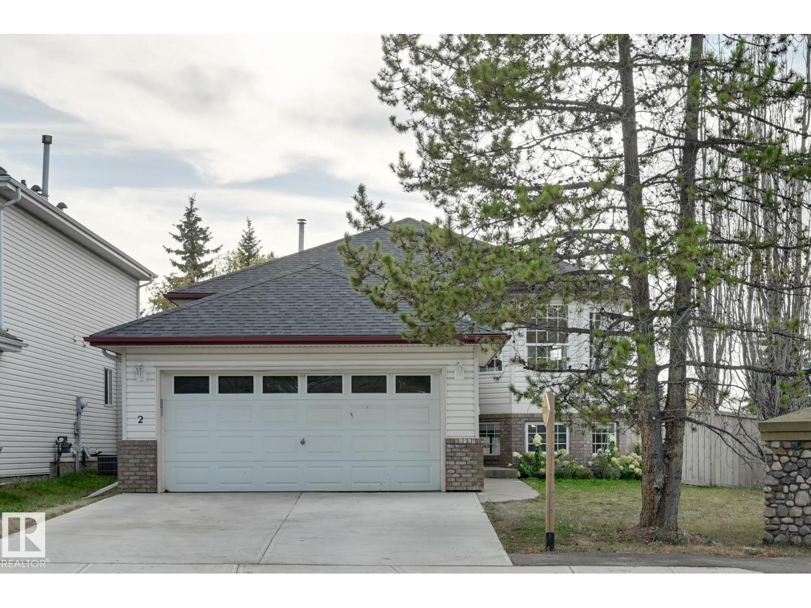 2 Westwood Wy, Fort Saskatchewan