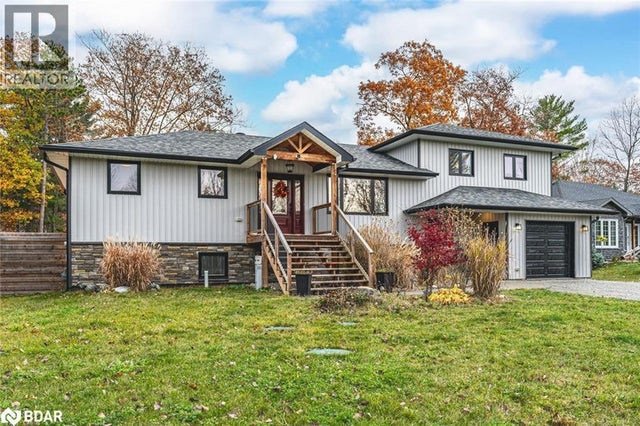 45 Evergreen Avenue, Tiny