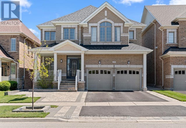 237 William Graham Drive, Aurora