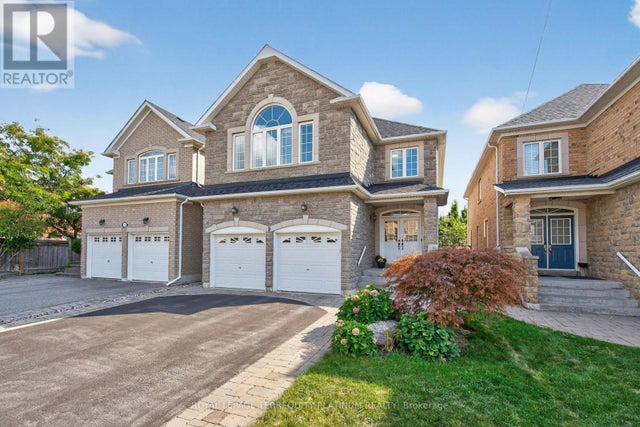 9 Maraca Drive, Richmond Hill (rouge Woods)