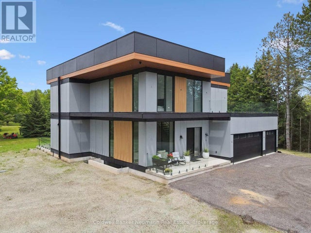 7638 Wellington Road 34 Road, Puslinch