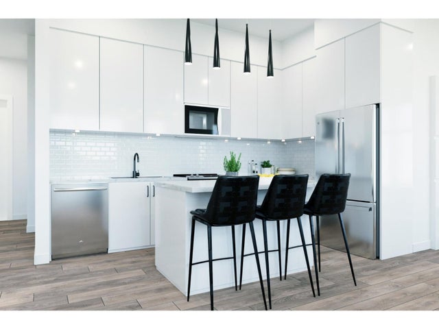 510 163 175a Street, White Rock