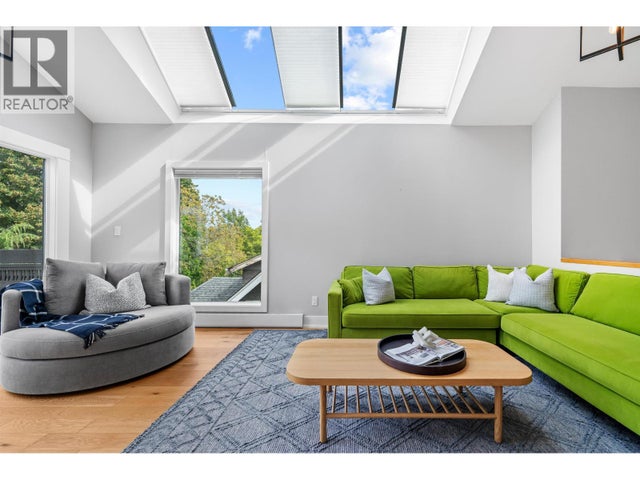 1866 W 15th Avenue, Vancouver