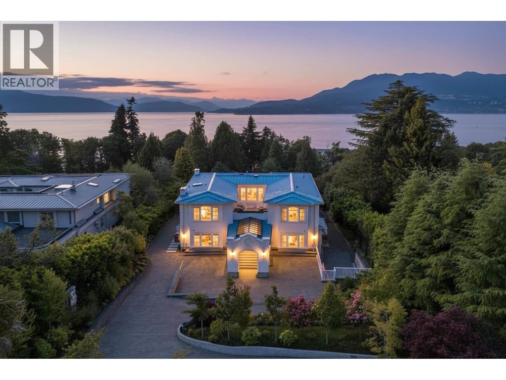 5747 Newton Wynd, Vancouver