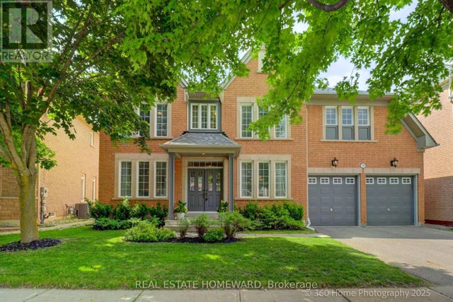 9 Tarmack Drive, Richmond Hill (jefferson)