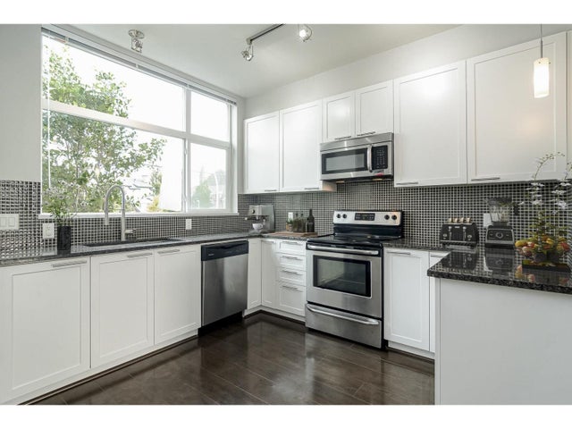 28 16223 23a Avenue, Surrey