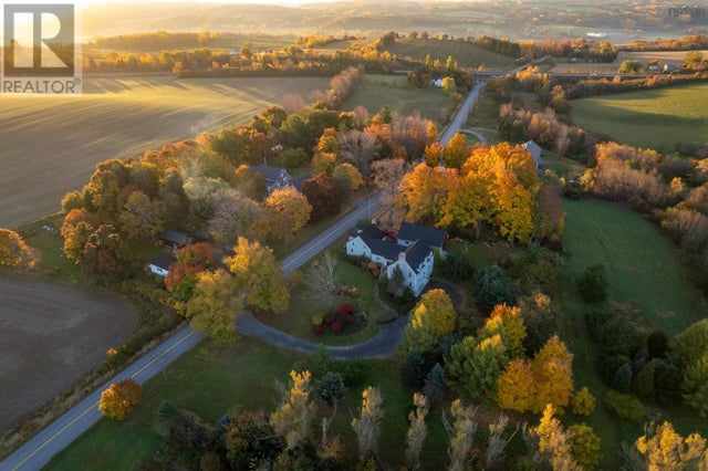 1999 Grand Pre Road, Grand Pré